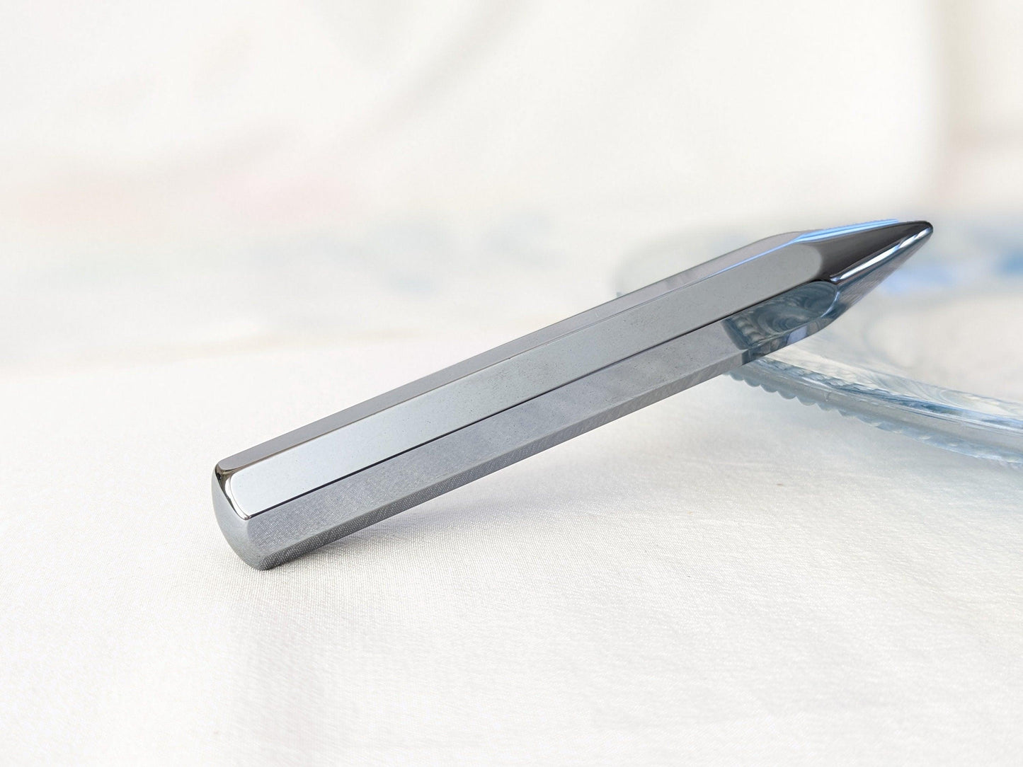 YUANWELLNESS: Faceted Terahertz tool for acupressure, massage, acupuncture, Teishin, Dashin - YUAN WELLNESS