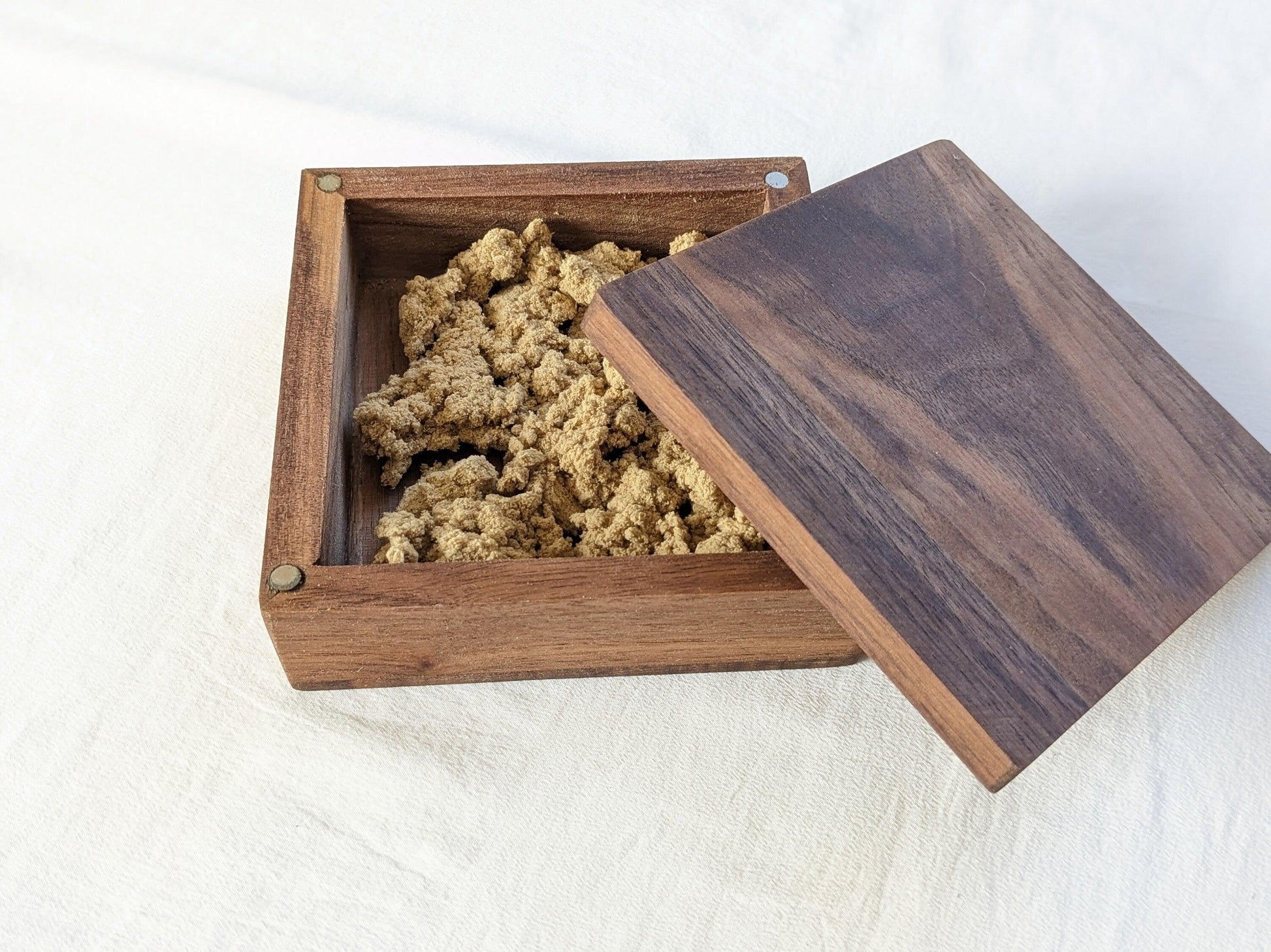 Personalized Natural Wood Box for Moxa, acupuncture, massage, aromatherapy - YUAN WELLNESS 