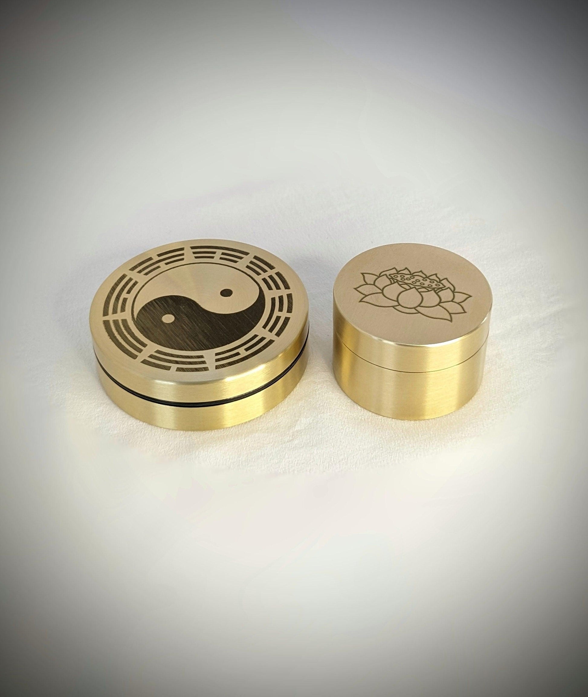 YUANWELLNESS: Brass Boxes for Loose Moxa, Direct Moxa, Acupuncture, Moxabustion - YUAN WELLNESS 