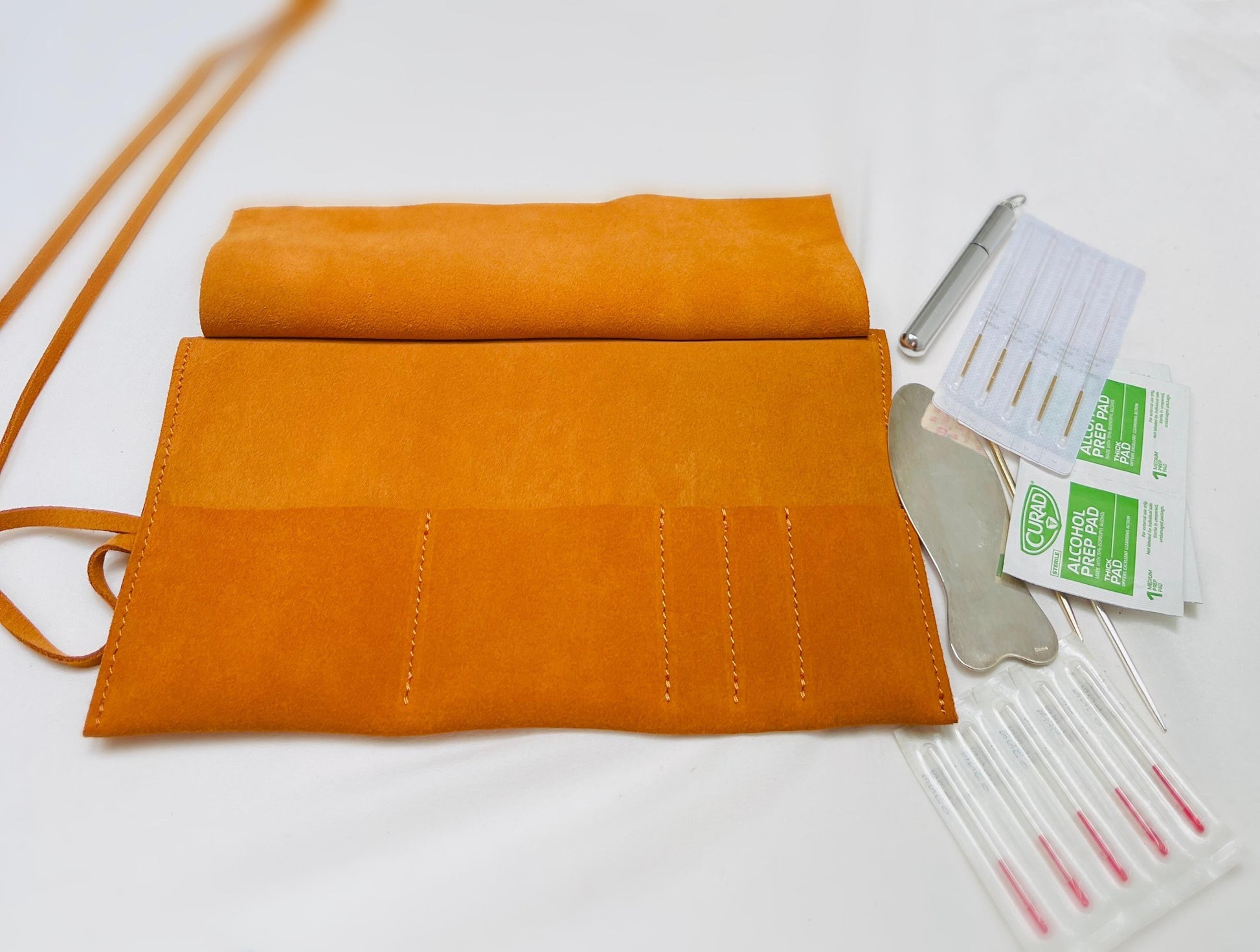 YUANWELLNESS: Handcrafted Leather Acupuncture Needle Carrying Case, Portable and Convenient - YUAN WELLNESS 
