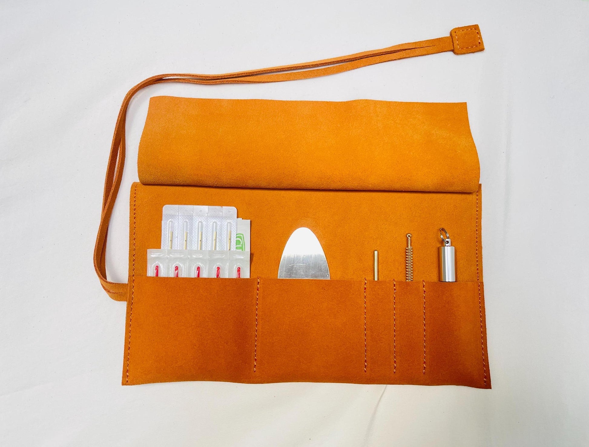YUANWELLNESS: Handcrafted Leather Acupuncture Needle Carrying Case, Portable and Convenient - YUAN WELLNESS 