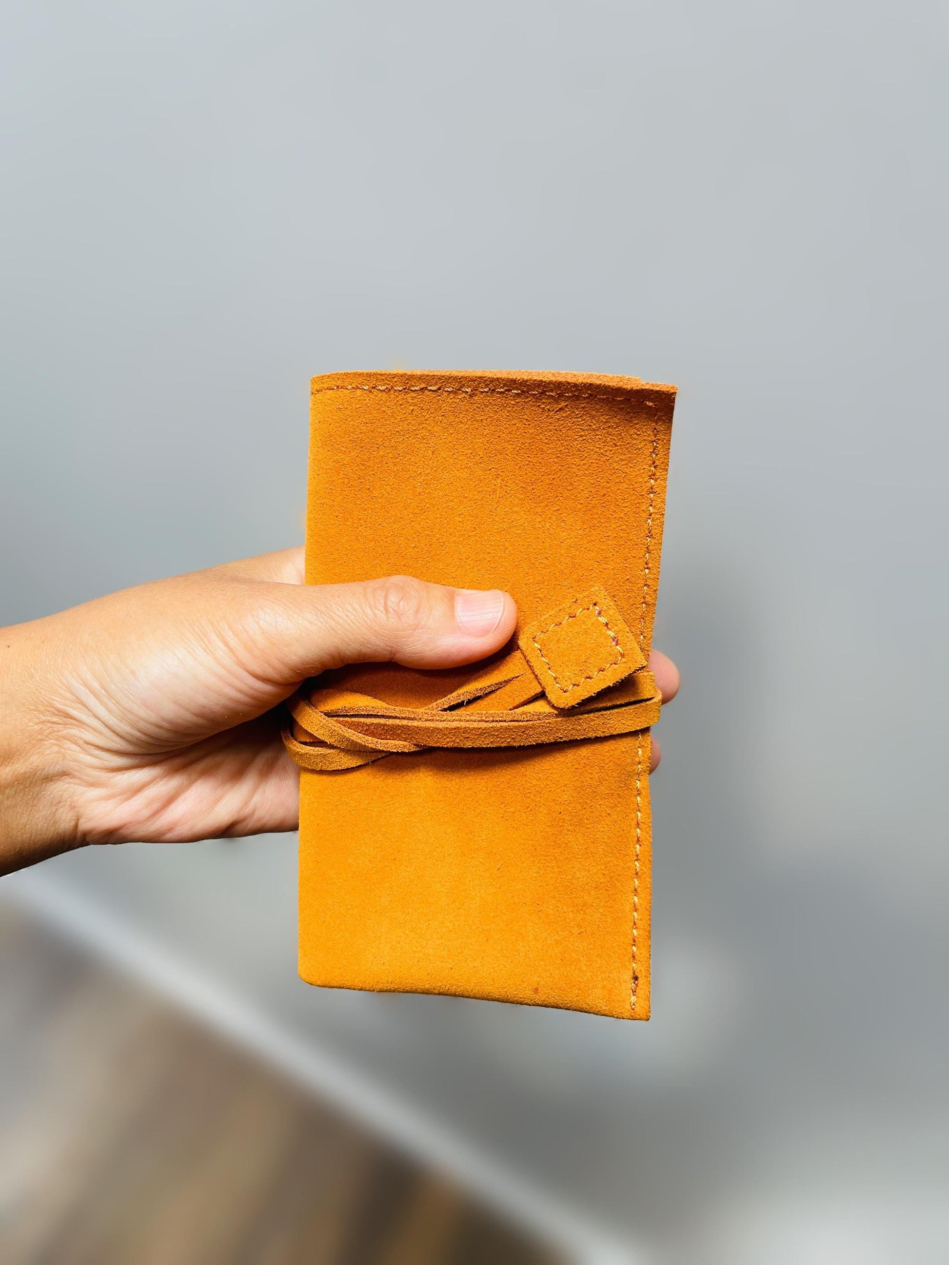 YUANWELLNESS: Handcrafted Leather Acupuncture Needle Carrying Case, Portable and Convenient - YUAN WELLNESS 